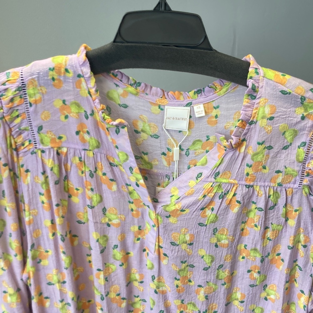 Zac & Rachel top boho lemon and fruit print crochet like details lavender 3X - Picture 7 of 17